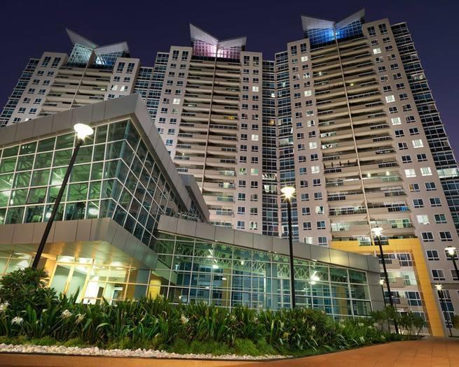 Amanora Park Town Bed & Breakfast Pune Exterior photo